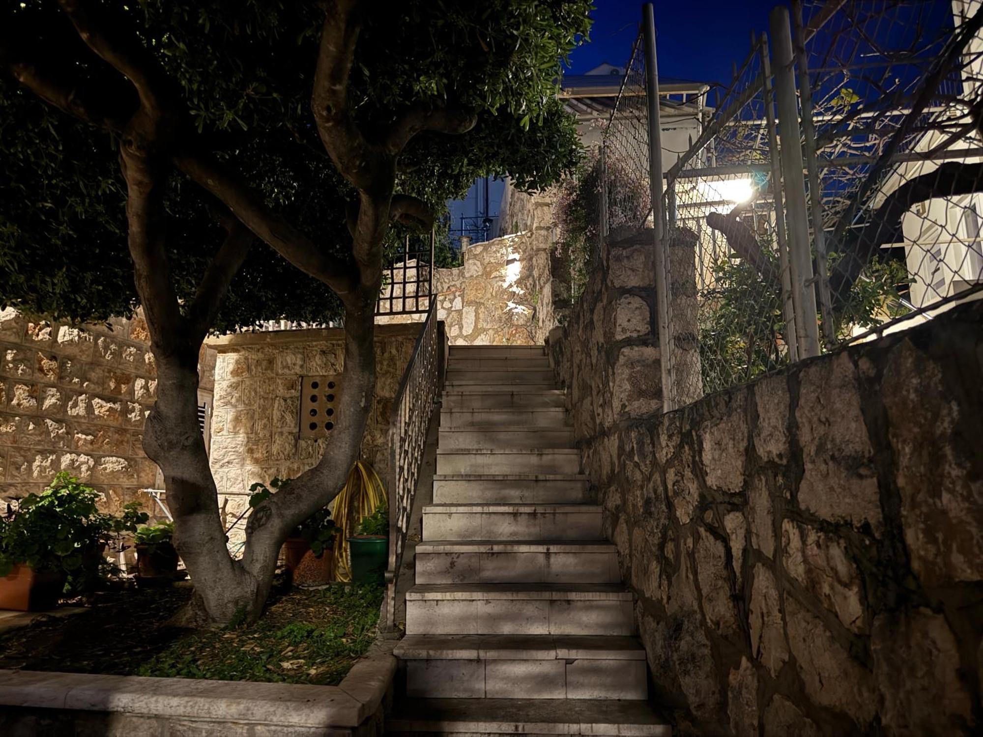 Cosy Apartment Close To Lapad Promenade And Beach Dubrovnik Exterior photo